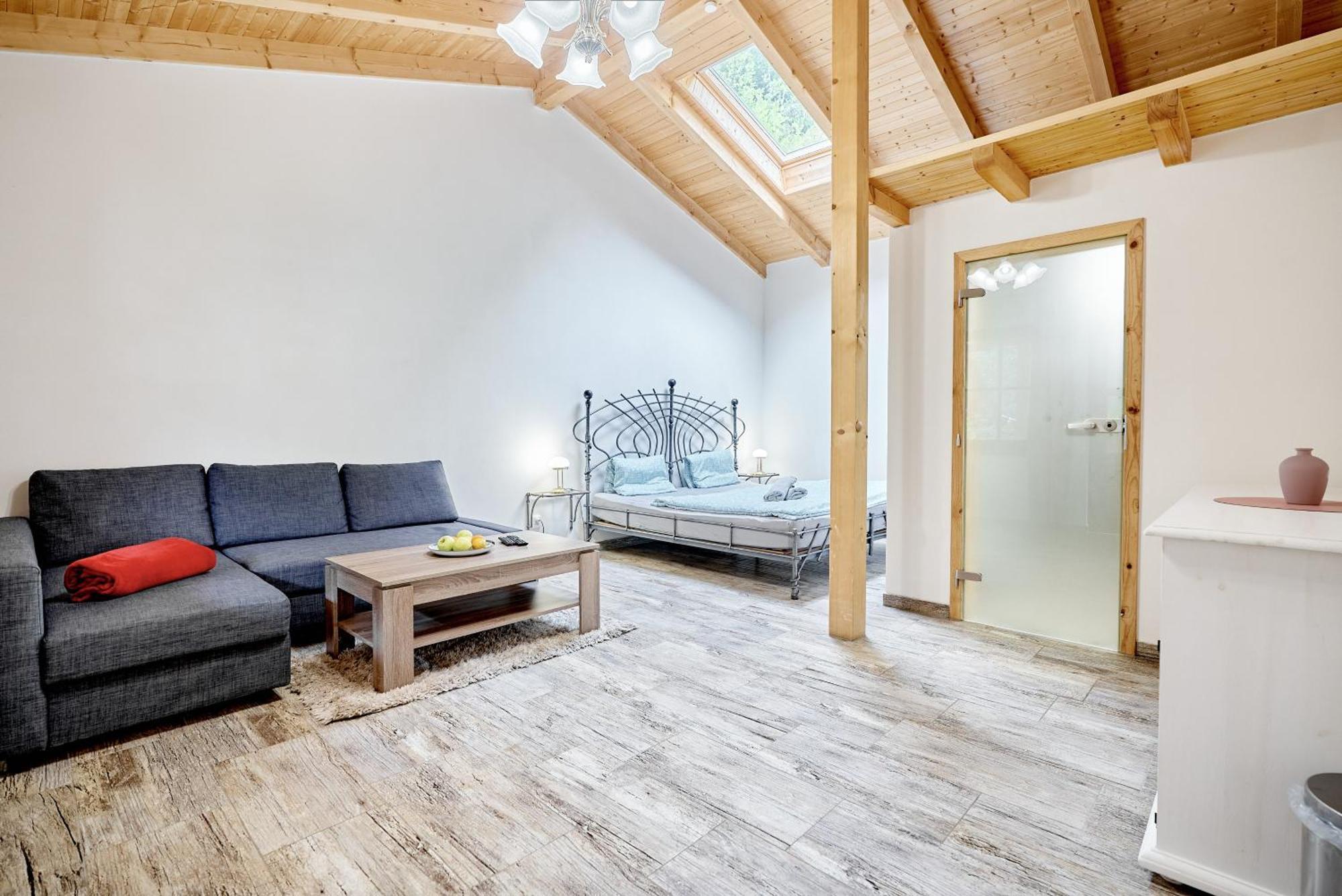 Apartmany Svatosske Skaly Loket Εξωτερικό φωτογραφία