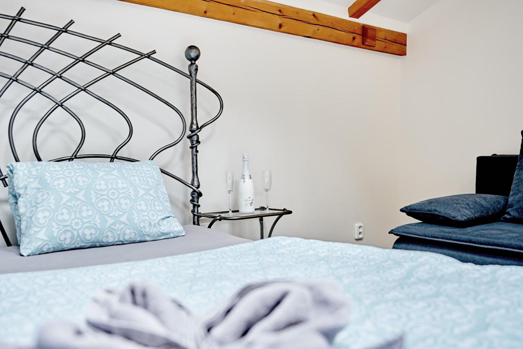 Apartmany Svatosske Skaly Loket Εξωτερικό φωτογραφία